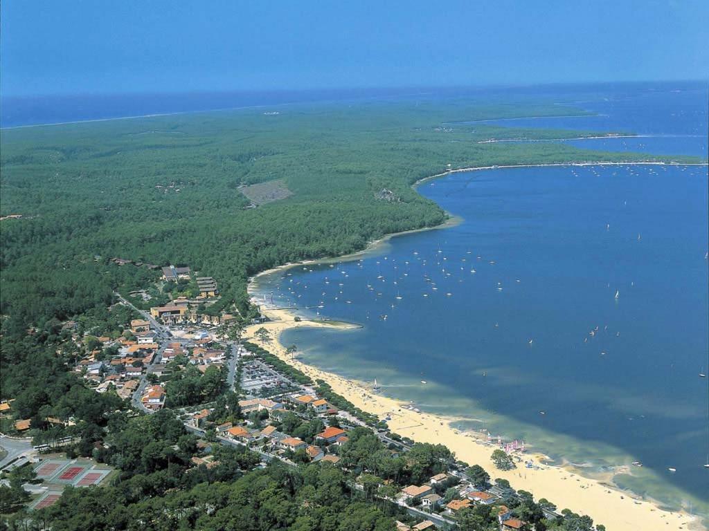 A La Campagne Avec Jacuzzi Ferienhaus